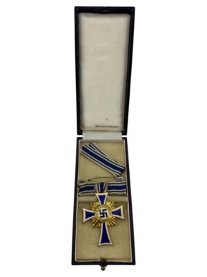 Mother’s Cross in gold with case