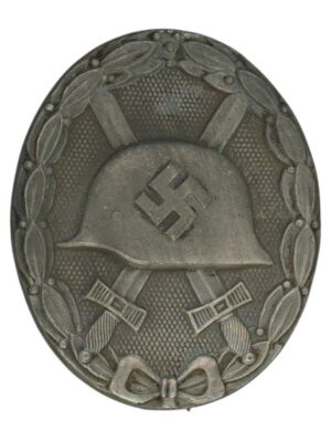 Silver wound badge by ‘L22’ Glaser & Söhne