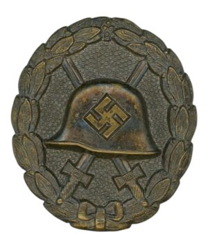 1st Pattern Wound Badge