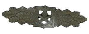 Close Combat Clasp Bronze Grade (2)