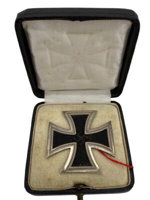 Cased 1939 Iron Cross 1st Class L\13 by Paul Meybauer