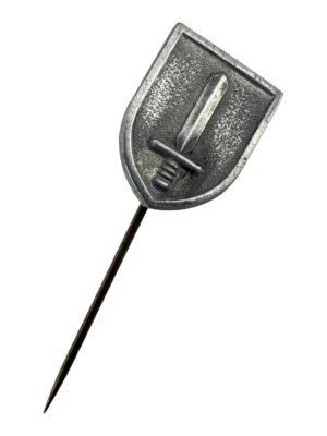 215 infanterie division pin badge