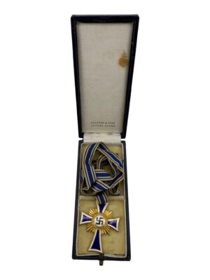 Mother’s Cross in gold with case – Forster & Grat Schwäb-Gmünd