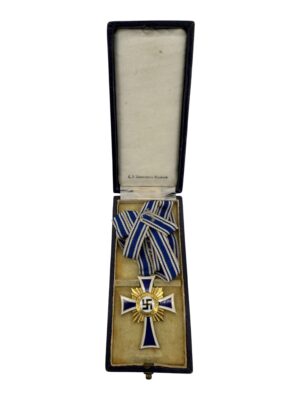 Mother’s Cross in gold with case – C.F. Zimmermann