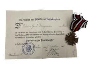 Hindenburg Cross + award doc (2)