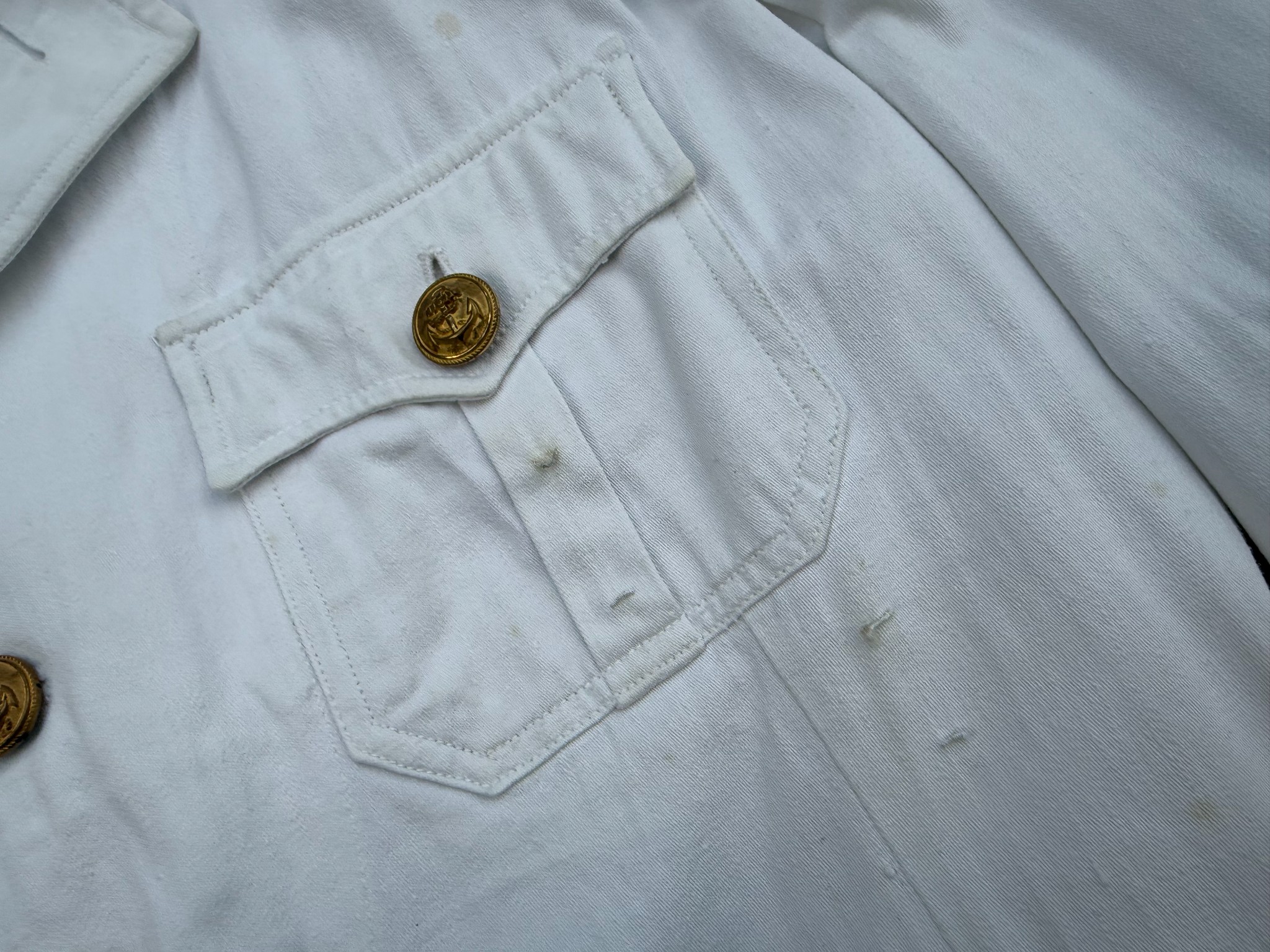 Kriegsmarine White Summer Tunic for Officers named to Uboot commander Robert Schetelig - Image 2