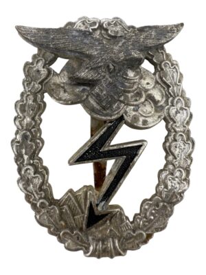 Luftwaffe ground assault badge by Rudolf Karneth & Söhne, Gablonz