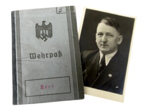 Heer Wehrpass with photo